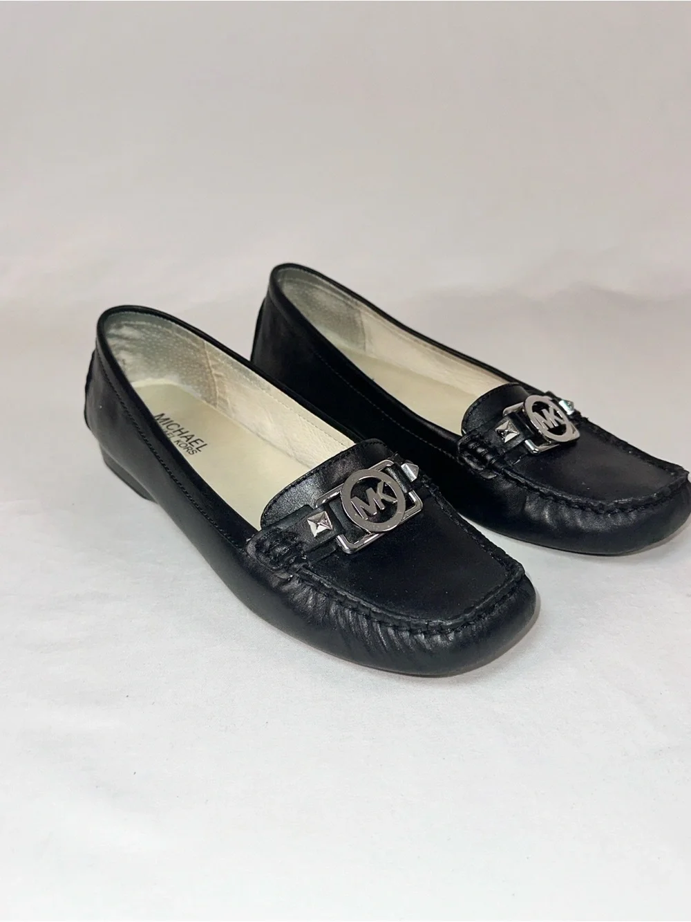 Michael Kors Black Leather Charm Moccasin Flats Size 7.5 Classic Loafer
